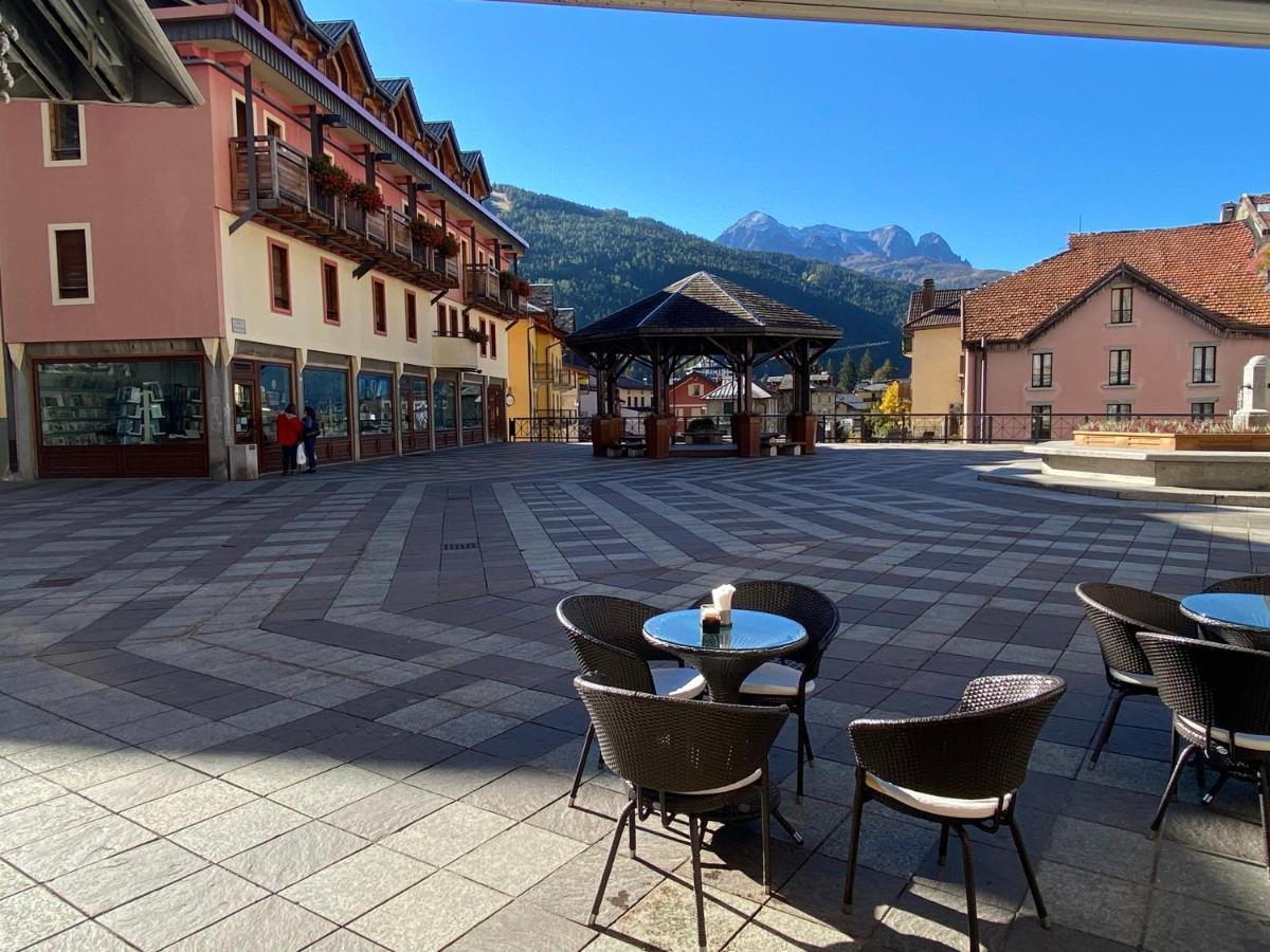 Ferienwohnung Finestra Sull'Adamello Tonalepass Exterior foto